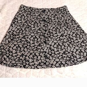 LOFT Black and White Floral A-Line Skirt